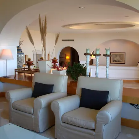 Grand Aminta Hotel
