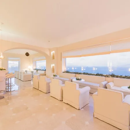 Hotel Grand Aminta 4*