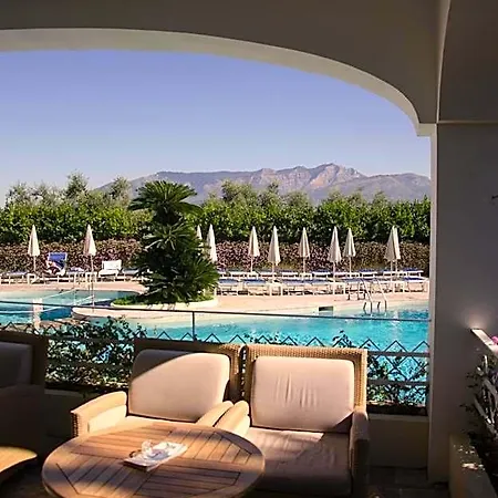 Grand Aminta Hotel