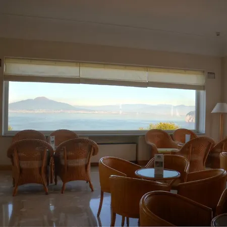 Grand Aminta Hotel