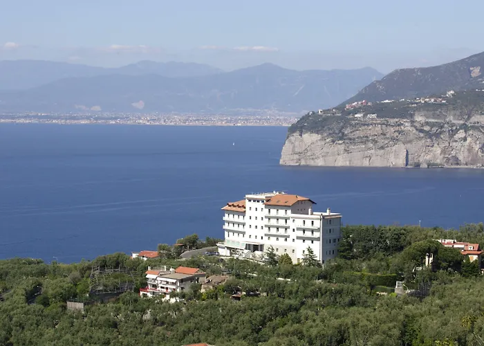 Hotel Grand Aminta 4*